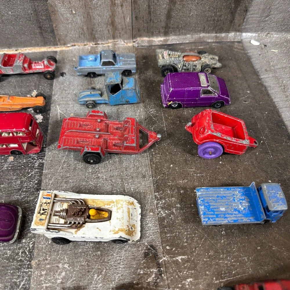 30+ LOT Vintage Toy Cars Tootsie Toys Lesney Others Mostly‎ Rough Shape TLC